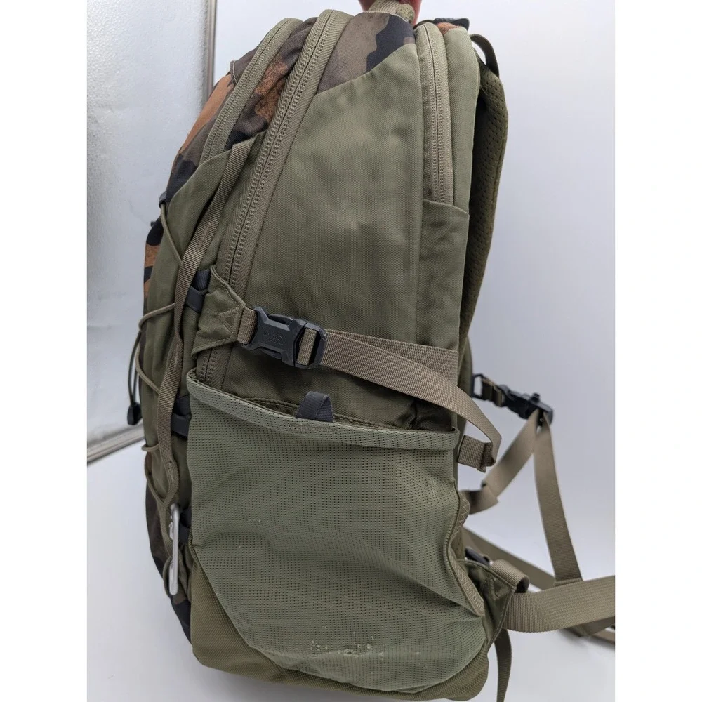 The North Face Borealis Backpack Camo Olive Green Bungee Cord Gorpcore Bag